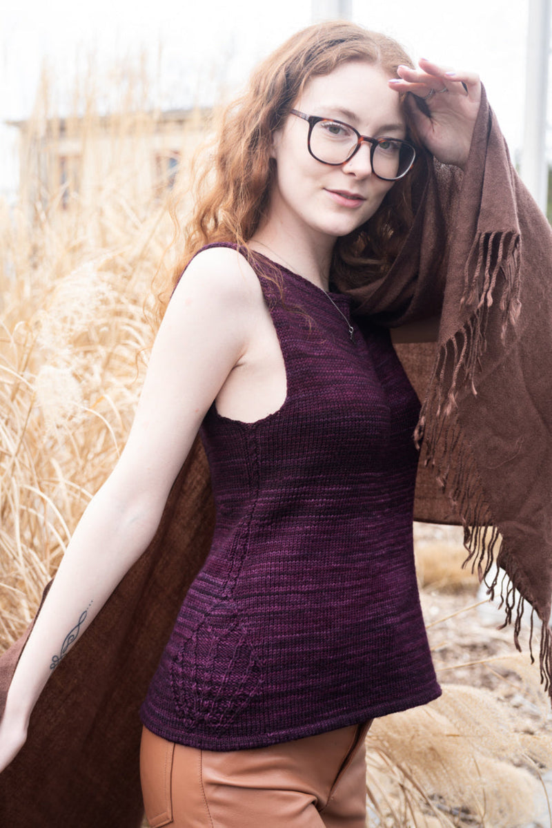 Queen Of Spades Sleeveless Pullover | Knitting pattern and Optional kits