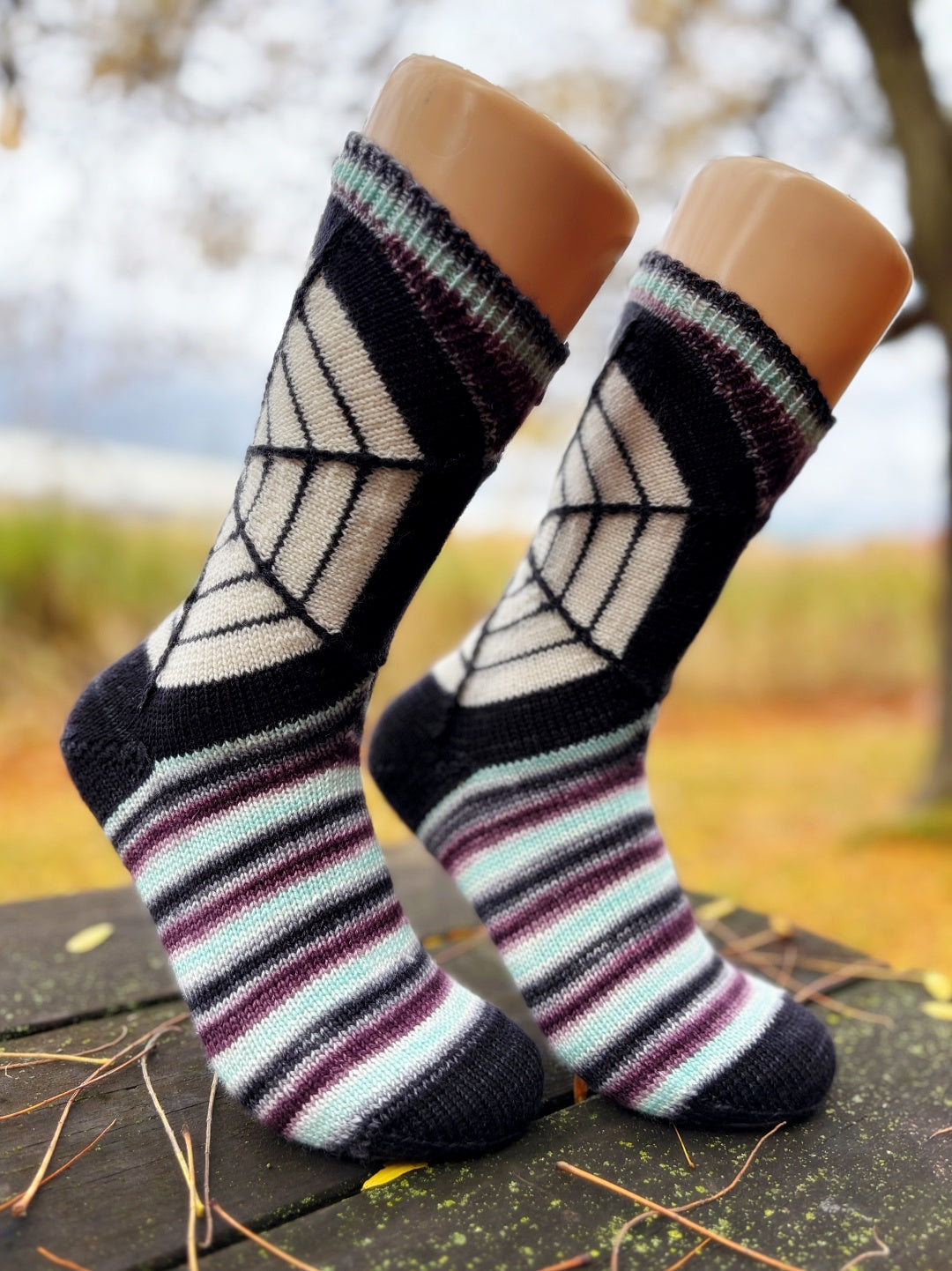 HalloWeb Socks | Knitting pattern and Optional kits