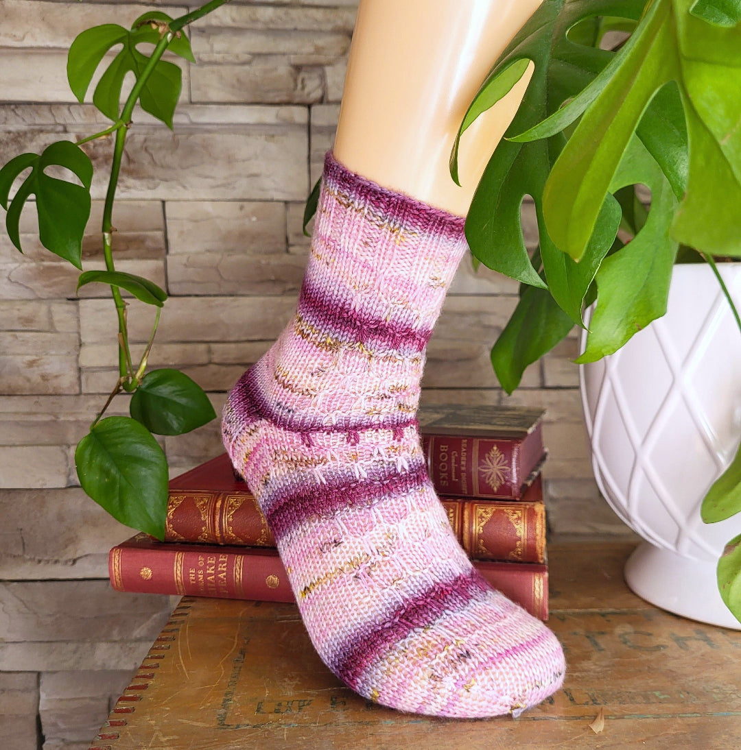 Slipped Stitch Socks | Knitting pattern and Optional kits